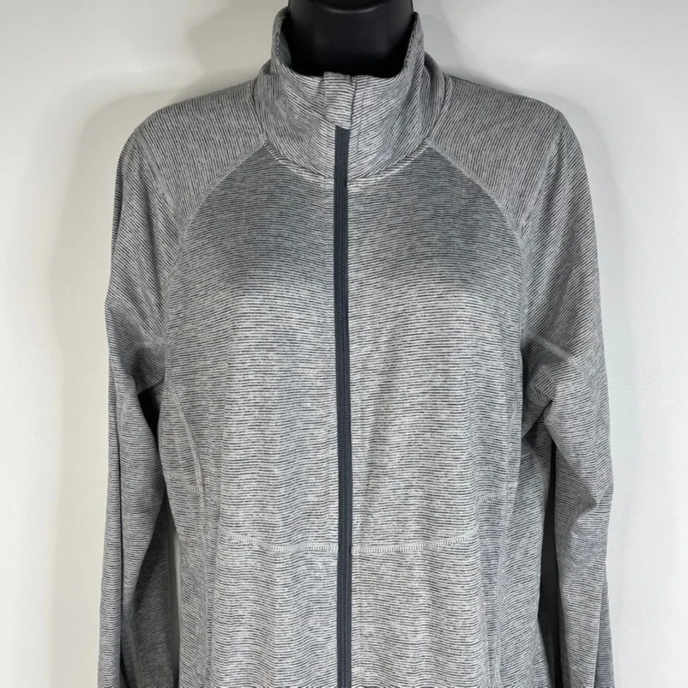 Old Navy Active Zip Up Long Sleeve Go-Dry Fitted Gray Activewear Jacket Sz‎ XL